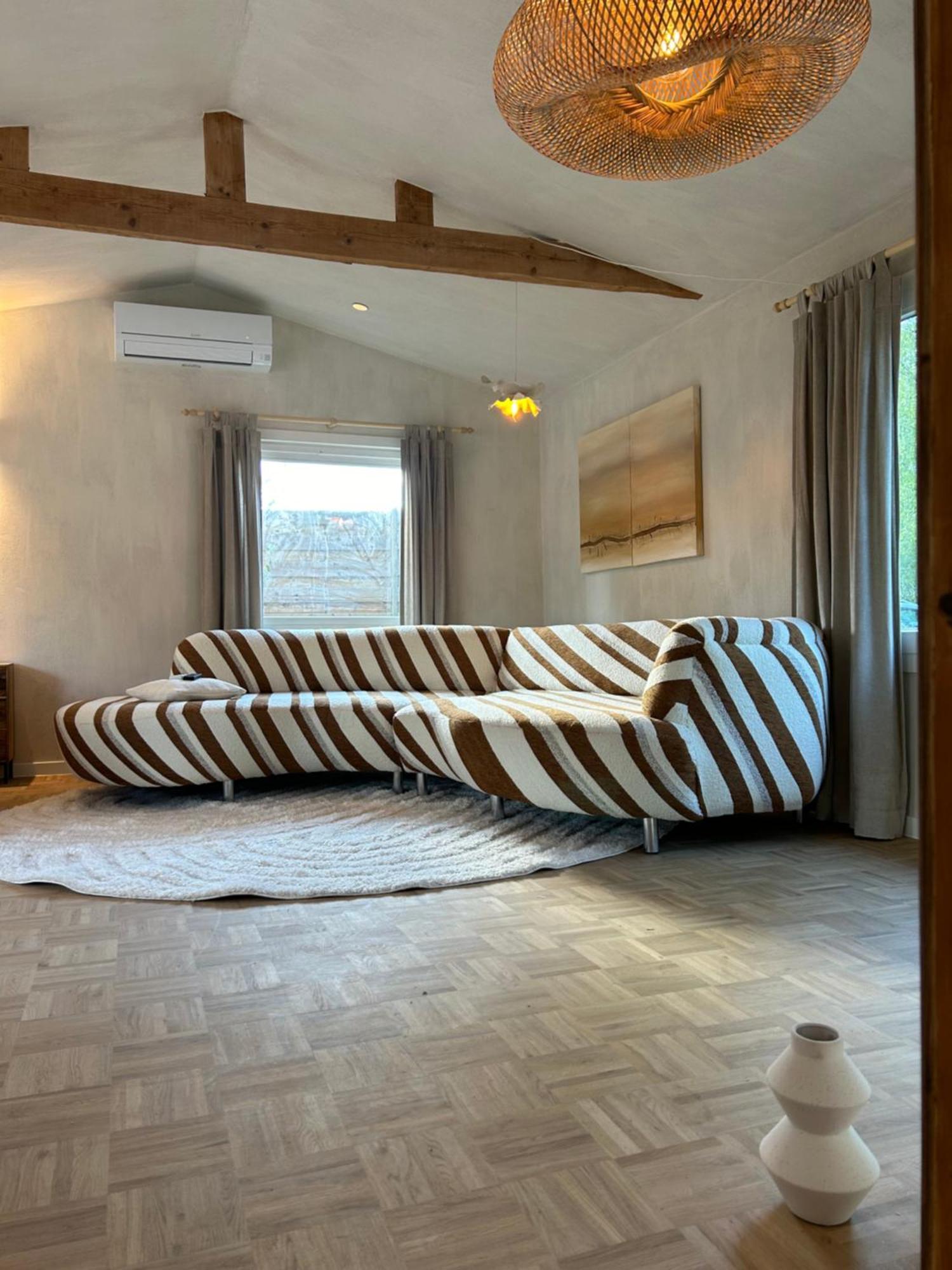 Chalet Leon Geel Eksteriør billede